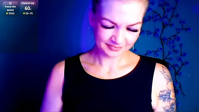 Snapshot of Madonna_Fire chatting on July 2026 11:52:01 AM Madonna Fire online show from July 2026 11:52:01 AM