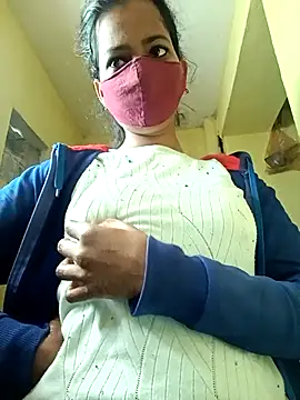 Namrta cute online show from February 2026 02:49:02 AM