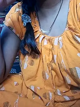 Snapshot of Romance_Aliya chatting on February 2026 04:10:01 AM Romance Aliya online show from February 2026 04:10:01 AM