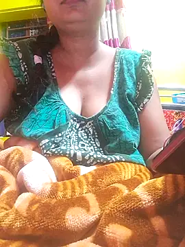 Snapshot of Romance_Aliya chatting on February 2026 11:08:02 PM Romance Aliya online show from February 2026 11:08:02 PM