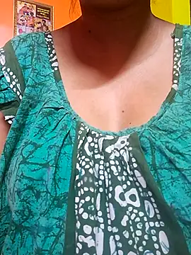 Snapshot of Romance_Aliya chatting on March 2026 11:33:01 PM Romance Aliya online show from March 2026 11:33:01 PM