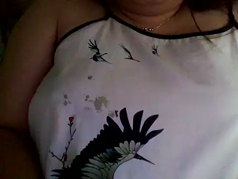Snapshot of Sarah_no_land chatting on June 2026 07:10:01 AM Sarah no land online show from June 2026 07:10:01 AM