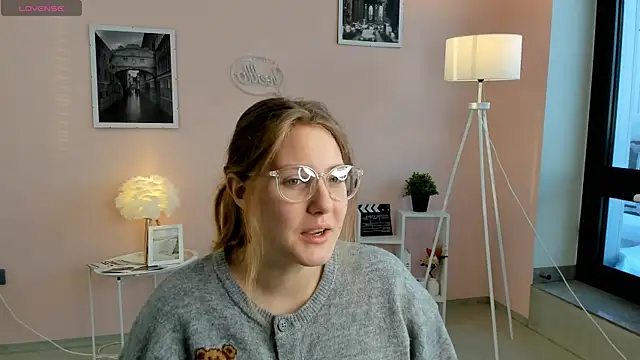 Snapshot of MaragretHathway chatting on January 2026 06:29:01 AM MaragretHathway online show from January 2026 06:29:01 AM