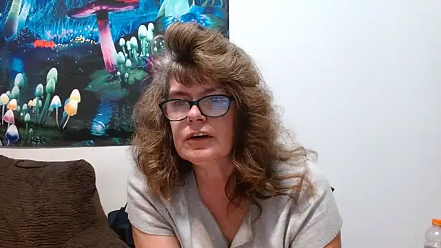 ladylavende3 online show from September 2025 02:30:01 PM