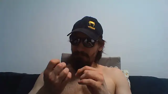 Snapshot of KaelNox chatting on June 2026 08:23:01 PM KaelNox online show from June 2026 08:23:01 PM