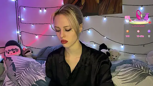 stillsweety online show from March 2026 04:35:02 PM