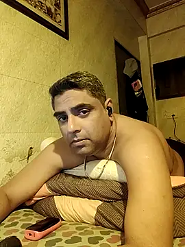 Snapshot of hardnhornybull chatting on February 2026 08:32:01 PM hardnhornybull online show from February 2026 08:32:01 PM