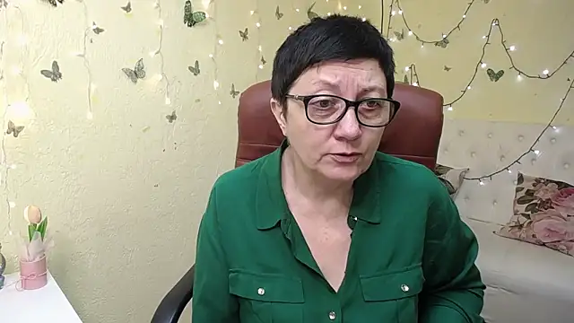 EmilyL0ve online show from March 2026 06:17:02 AM