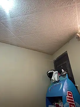 Lariquita online show from February 2026 07:56:02 PM