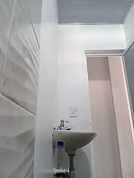 IIv0ryN0IIReX-XX online show from March 2026 02:44:01 PM