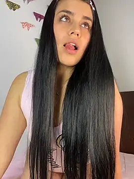 Snapshot of sophyy_white chatting on July 2026 06:15:01 AM sophyy white online show from July 2026 06:15:01 AM