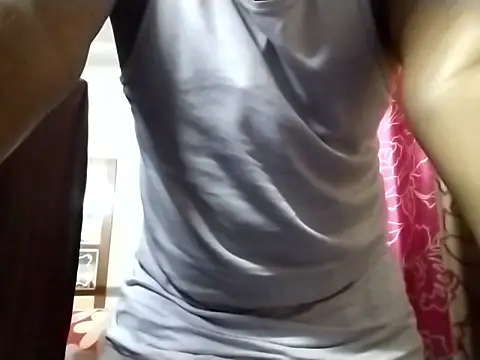 Snapshot of Lucky___05 chatting on January 2026 05:16:02 PM Lucky 05 online show from January 2026 05:16:02 PM