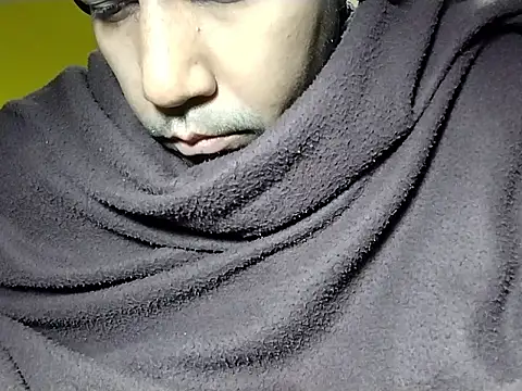 Snapshot of Lucky___05 chatting on January 2026 06:05:01 AM Lucky 05 online show from January 2026 06:05:01 AM