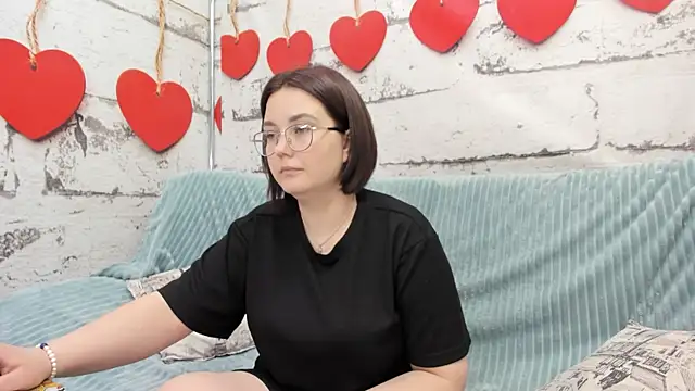 Snapshot of Sweetie_Rozzy chatting on May 2026 01:23:01 AM Sweetie Rozzy online show from May 2026 01:23:01 AM