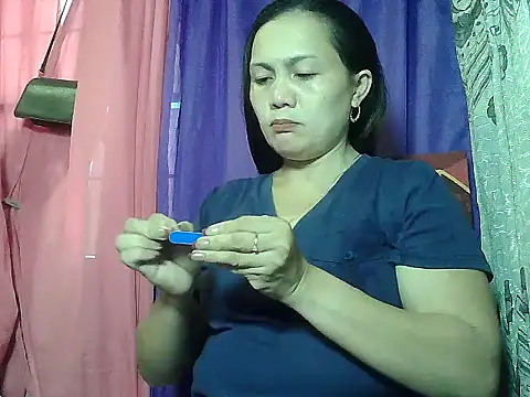 Snapshot of prettymomma24xx chatting on June 2026 02:39:01 AM prettymomma24xx online show from June 2026 02:39:01 AM