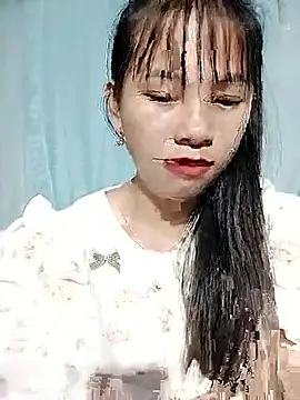 Snapshot of Wily-06 chatting on April 2026 04:37:02 AM Wily-06 online show from April 2026 04:37:02 AM