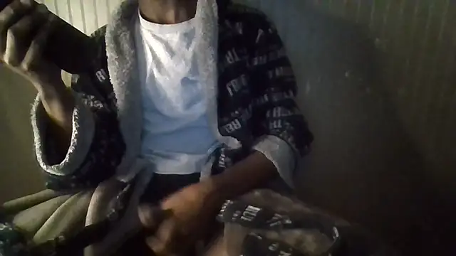 Snapshot of Quuwavve chatting on February 2026 10:51:02 AM Quuwavve online show from February 2026 10:51:02 AM