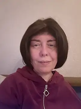 Snapshot of SweetTastes chatting on May 2026 04:38:01 PM SweetTastes online show from May 2026 04:38:01 PM