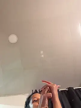 Snapshot of vicky_bass_ chatting on April 2026 03:31:02 AM vicky bass online show from April 2026 03:31:02 AM