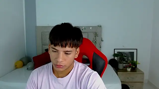 Snapshot of Jay_fox1 chatting on January 2026 05:13:02 AM Jay fox1 online show from January 2026 05:13:02 AM