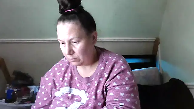Snapshot of DallaStone chatting on April 2026 04:22:02 PM DallaStone online show from April 2026 04:22:02 PM