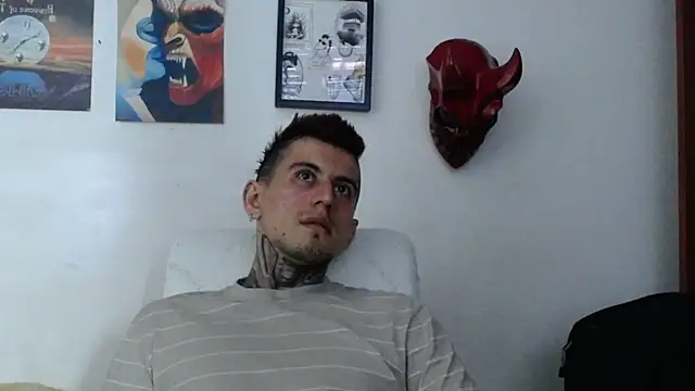 Erotic-Canvas69 online show from January 2026 06:33:02 PM