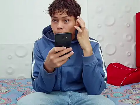 brosscams2025 online show from January 2026 01:33:01 AM