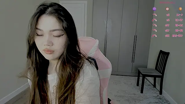 Aiko mainee online show from February 2026 03:25:02 AM