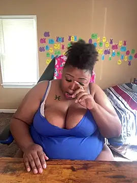 Snapshot of Chocolatebunnyxx96 chatting on May 2026 03:28:01 PM Chocolatebunnyxx96 online show from May 2026 03:28:01 PM