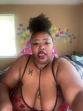 Snapshot of Chocolatebunnyxx96 chatting on May 2026 04:12:02 PM Chocolatebunnyxx96 online show from May 2026 04:12:02 PM