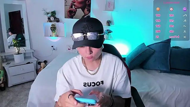 Zury Ramirez online show from February 2026 08:15:01 PM