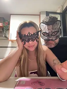 Snapshot of LaDiosa17 chatting on June 2026 10:02:01 PM LaDiosa17 online show from June 2026 10:02:01 PM