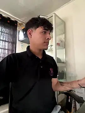 Snapshot of MaxStar26 chatting on January 2026 01:28:02 PM MaxStar26 online show from January 2026 01:28:02 PM