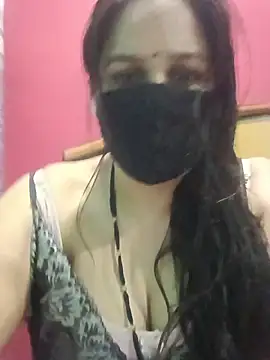 Snapshot of 01Roshani chatting on May 2026 09:28:02 AM 01Roshani online show from May 2026 09:28:02 AM