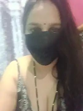 Snapshot of 01Roshani chatting on May 2026 10:32:02 AM 01Roshani online show from May 2026 10:32:02 AM