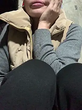 hinicky-0 online show from February 2026 02:28:01 PM