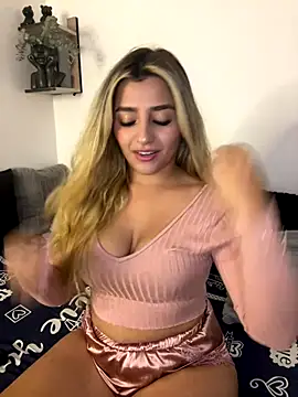 Snapshot of Felicity_Hops chatting on January 2026 06:17:02 AM Felicity Hops online show from January 2026 06:17:02 AM