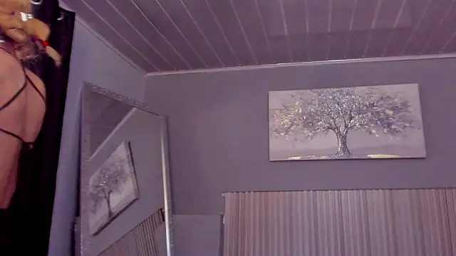 vicky fant4sy online show from March 2026 01:05:01 PM