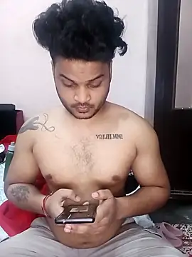 Alphastraight7678 online show from February 2026 06:36:02 PM