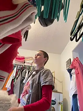 SugarNCinnamon online show from February 2026 08:13:02 PM