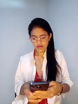 Snapshot of Elizabeth_manzon chatting on April 2026 08:06:02 PM Elizabeth manzon online show from April 2026 08:06:02 PM