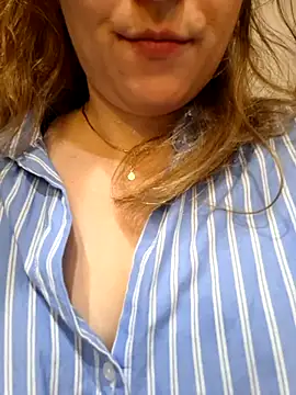 Snapshot of millfka chatting on January 2026 03:39:01 PM millfka online show from January 2026 03:39:01 PM