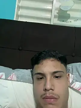 Wellington00  online show from February 2026 12:43:02 AM