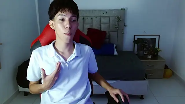 Snapshot of Nico__fox123 chatting on January 2026 06:22:02 PM Nico fox123 online show from January 2026 06:22:02 PM