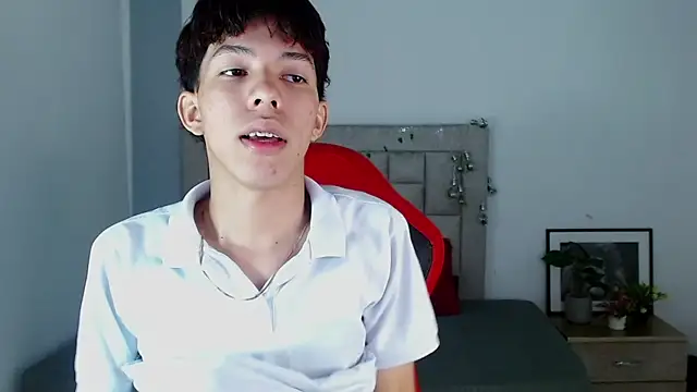 Snapshot of Nico__fox123 chatting on January 2026 05:26:01 PM Nico fox123 online show from January 2026 05:26:01 PM