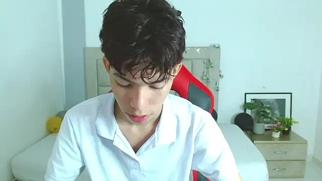 Snapshot of Nico__fox123 chatting on January 2026 06:02:02 PM Nico fox123 online show from January 2026 06:02:02 PM