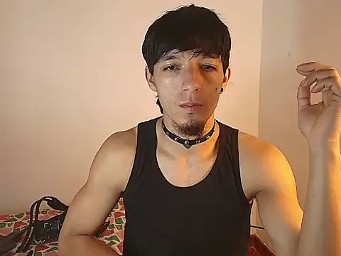 Snapshot of dark_rosse chatting on January 2026 01:19:01 AM dark rosse online show from January 2026 01:19:01 AM