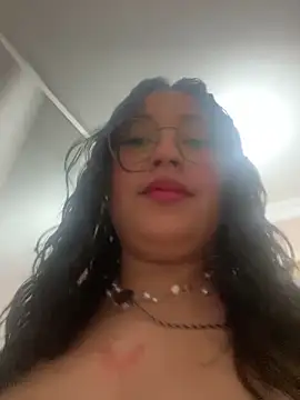 Snapshot of CrystalFairy007 chatting on May 2026 03:47:02 AM CrystalFairy007 online show from May 2026 03:47:02 AM