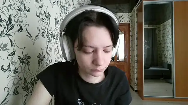 LxayBloom online show from March 2026 06:36:01 AM