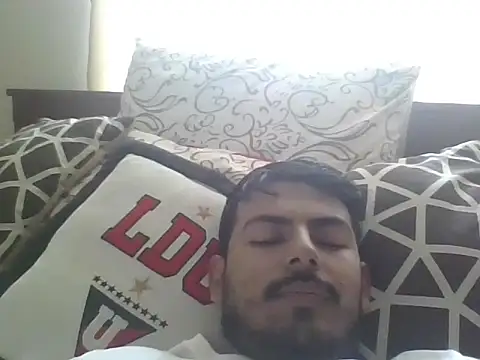 Mateotubbe online show from July 2026 08:55:02 PM